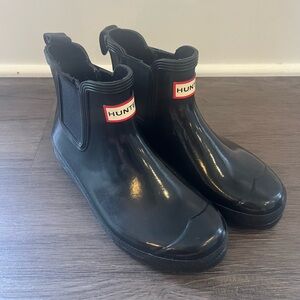 Black Gloss Short Hunter Booties. Size 6 Women’s GUC